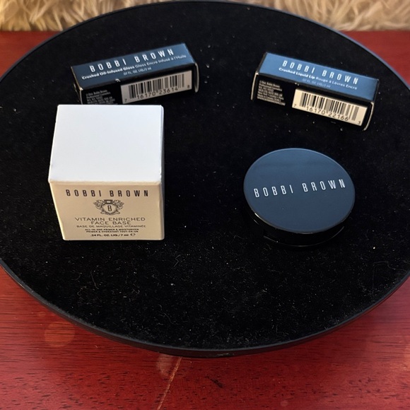 Bobbi Brown Accessory Collection - Picture 1 of 5